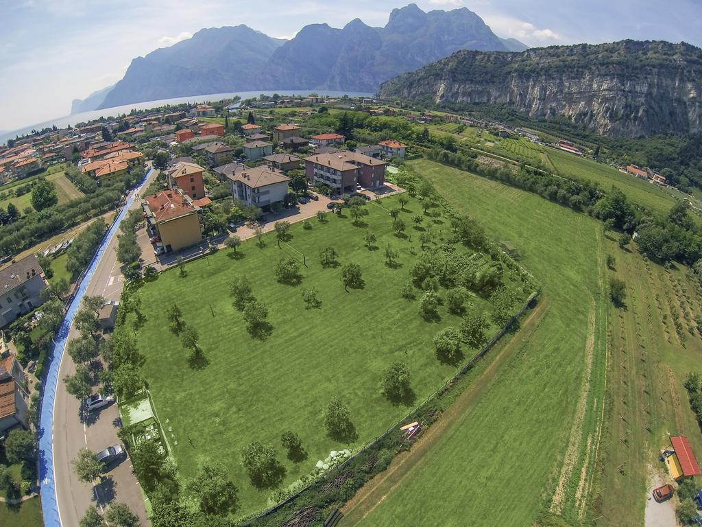 Park Hotel Eden Torbole Sul Garda Exteriér fotografie