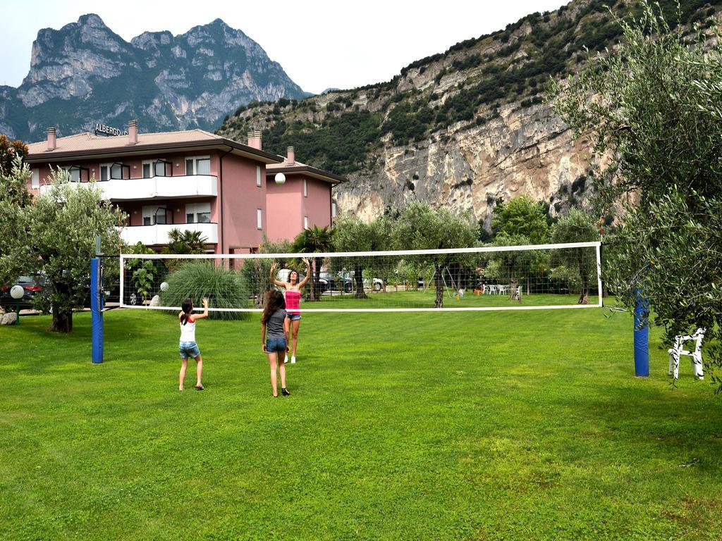 Park Hotel Eden Torbole Sul Garda Exteriér fotografie