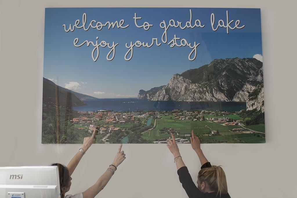 Park Hotel Eden Torbole Sul Garda Exteriér fotografie