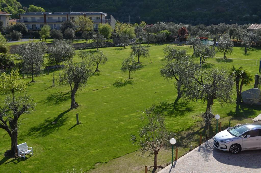 Park Hotel Eden Torbole Sul Garda Exteriér fotografie