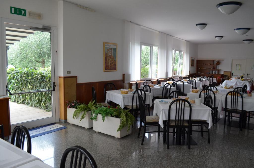 Park Hotel Eden Torbole Sul Garda Exteriér fotografie