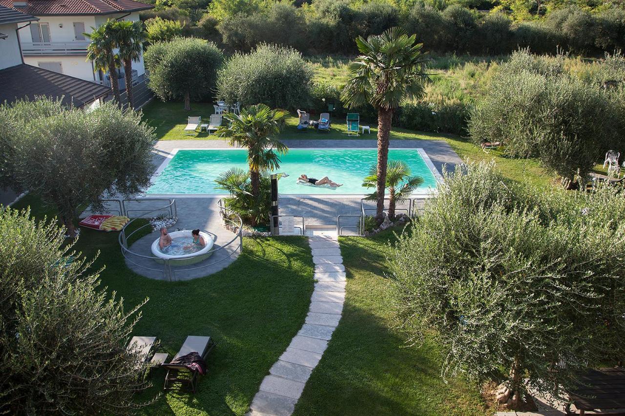 Park Hotel Eden Torbole Sul Garda Exteriér fotografie